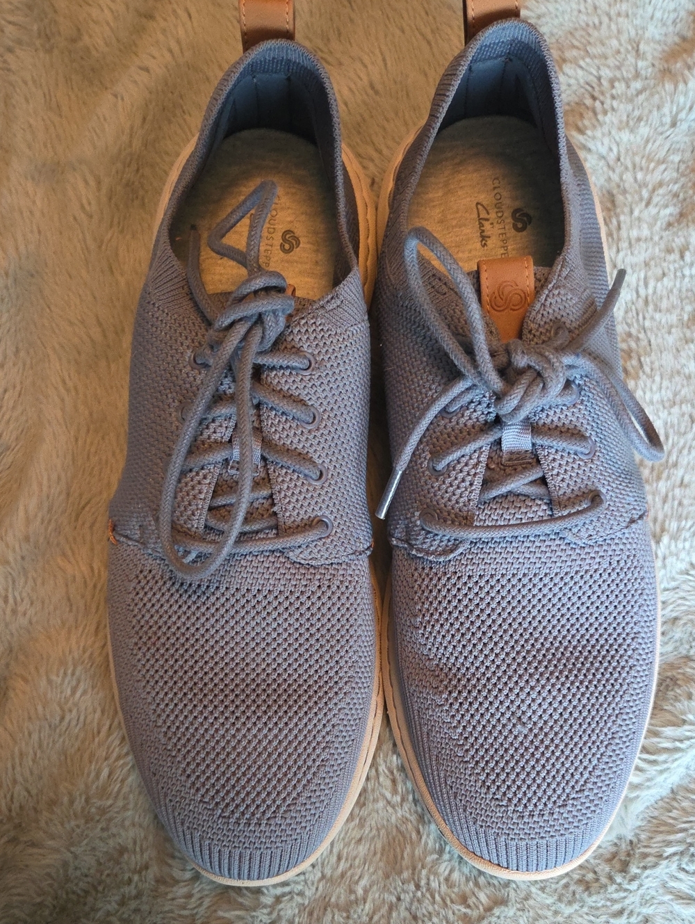 Clarks Cloud-Style Knit Lace-Up Men's Shoes in LIGHT BLUE